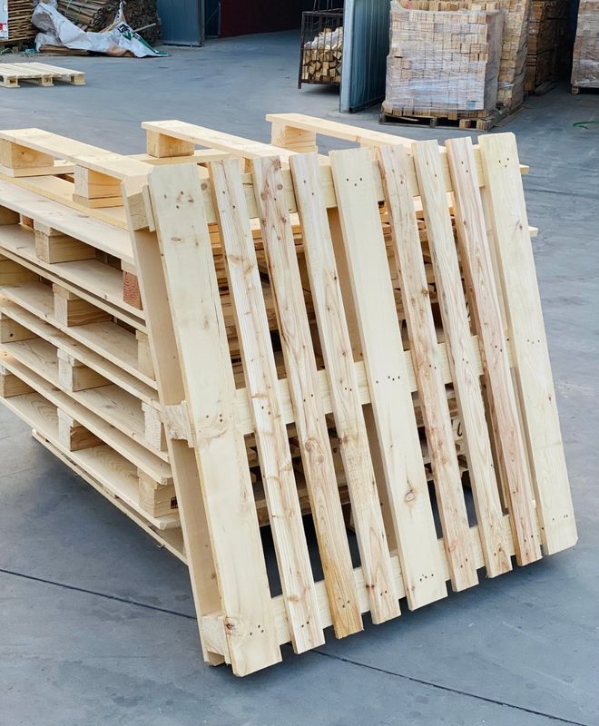 Zware pallets, warmtebehandeld, economisch, met vier kanten, palletversterkt, duurzaam magazijn