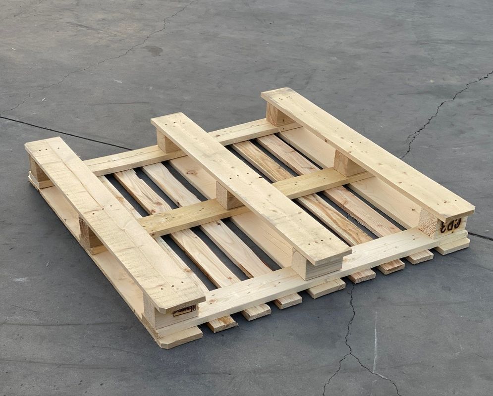 Zware pallets, warmtebehandeld, economisch, met vier kanten, palletversterkt, duurzaam magazijn